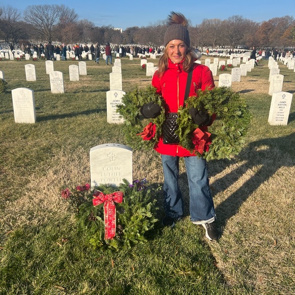 J. Crew Petite Chateau Puffer with Primaloft®. Size XXS, Red with gold hardware - Picture 16 of 16